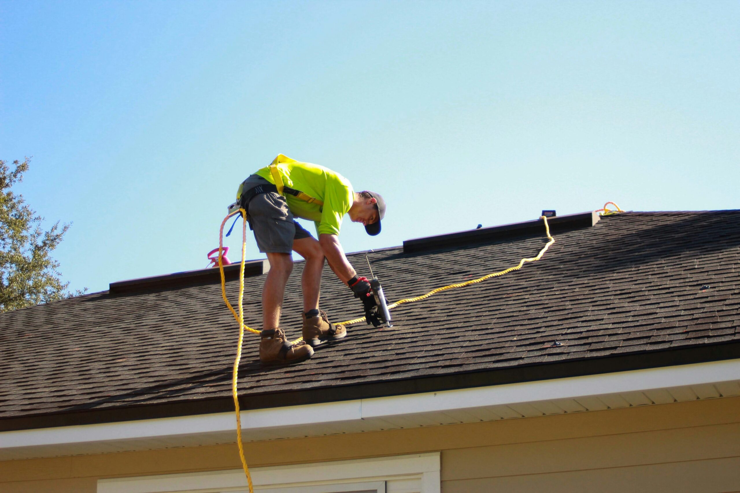 a leading roofing company in Miami